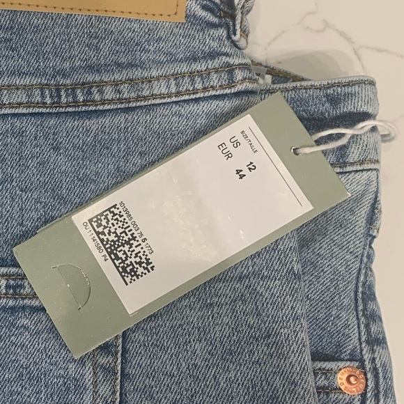 Bermuda Style Jean Shorts - Picture 4 of 4